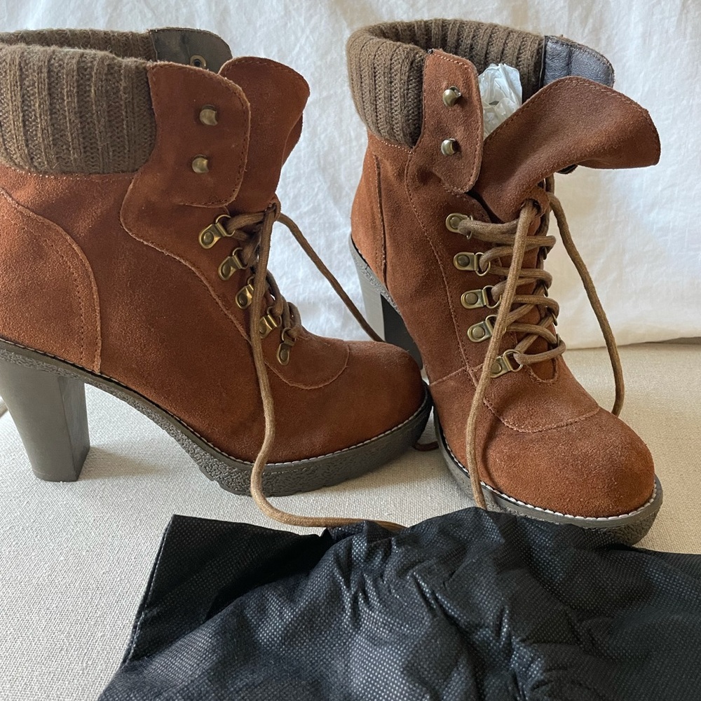 Heeled booties